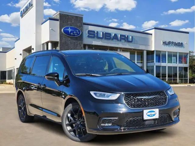 2025 Chrysler Pacifica Limited for sale in Corinth, TX