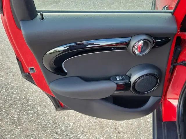 2023 MINI Hardtop Cooper S Classic