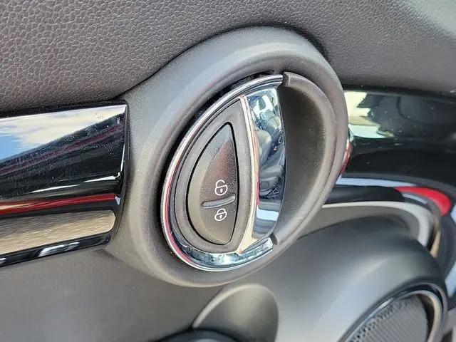 2023 MINI Hardtop Cooper S Classic