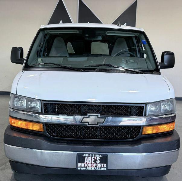 2019 Chevrolet Express LT