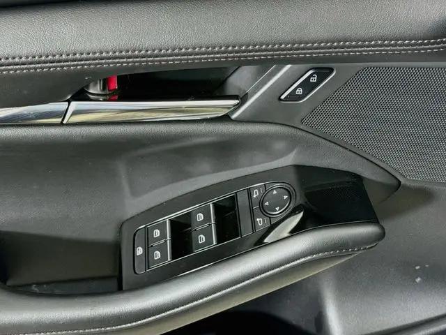 2025 Mazda Mazda3 2.5 S Preferred