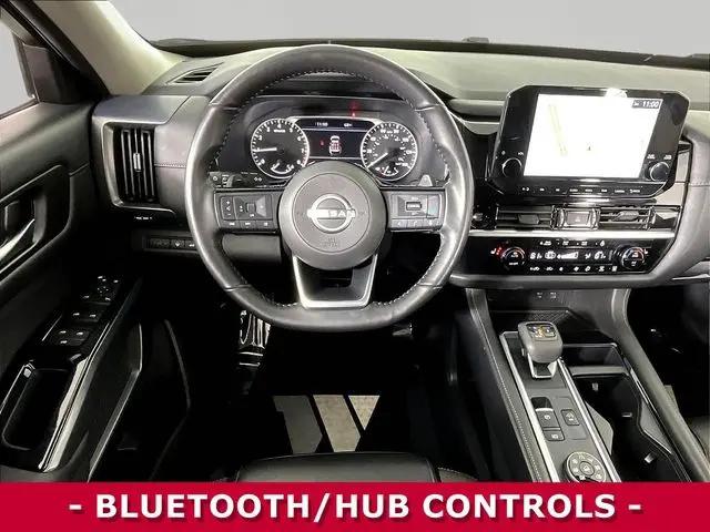 2025 Nissan Pathfinder SL 4WD