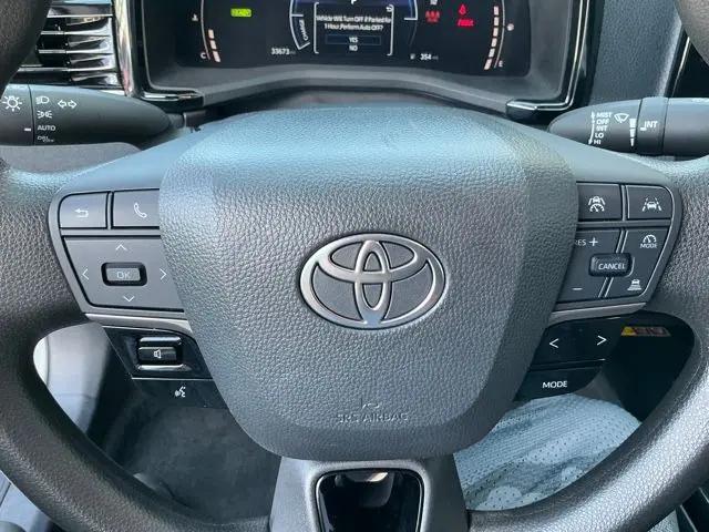 2025 Toyota Camry LE