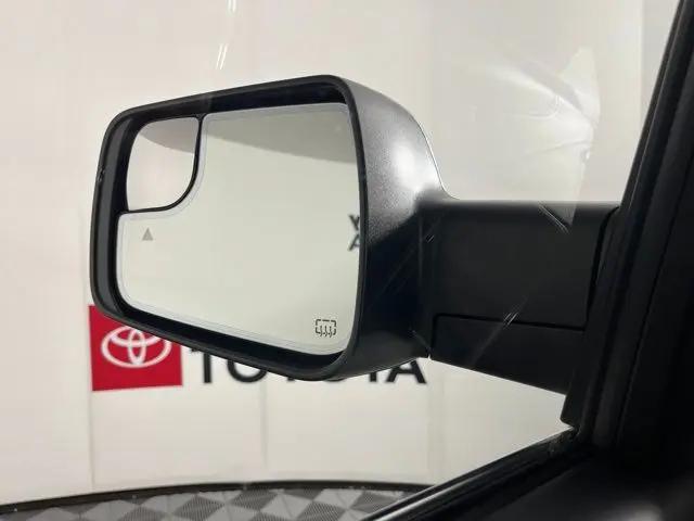 2022 Ram 1500 Limited Crew Cab 4x4 57 Box