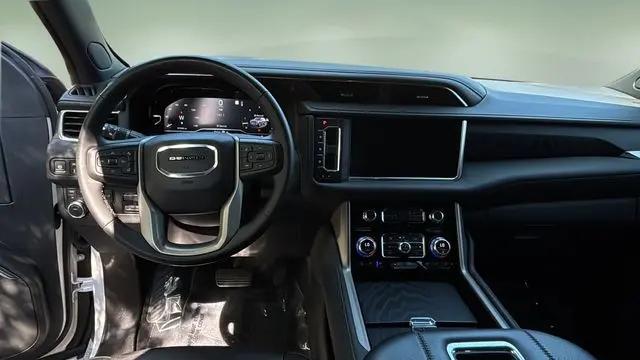 2023 GMC Yukon 4WD Denali
