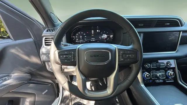 2023 GMC Yukon 4WD Denali