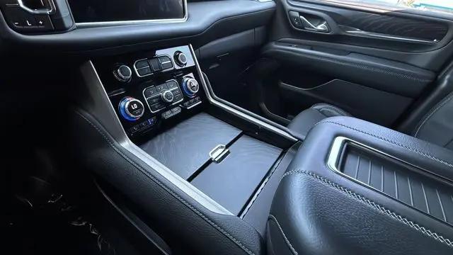 2023 GMC Yukon 4WD Denali