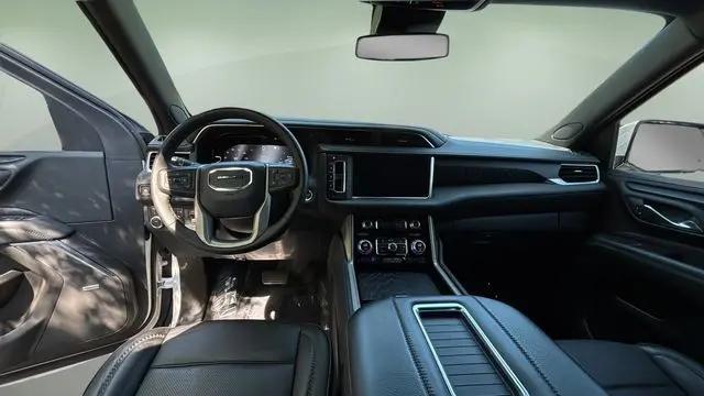 2023 GMC Yukon 4WD Denali