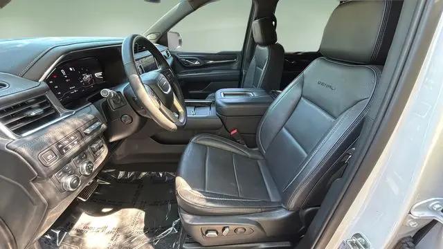 2023 GMC Yukon 4WD Denali