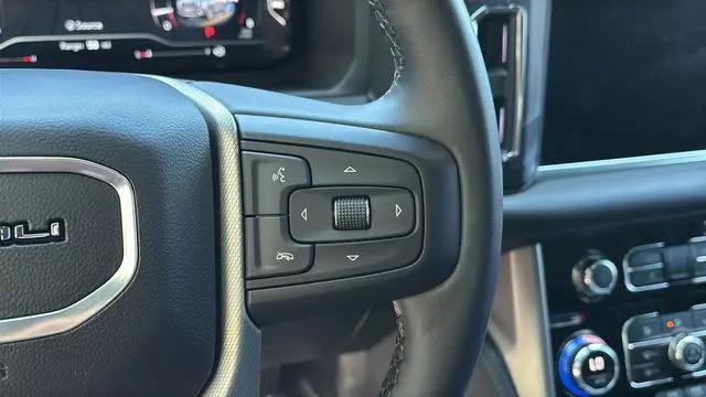 2023 GMC Yukon 4WD Denali