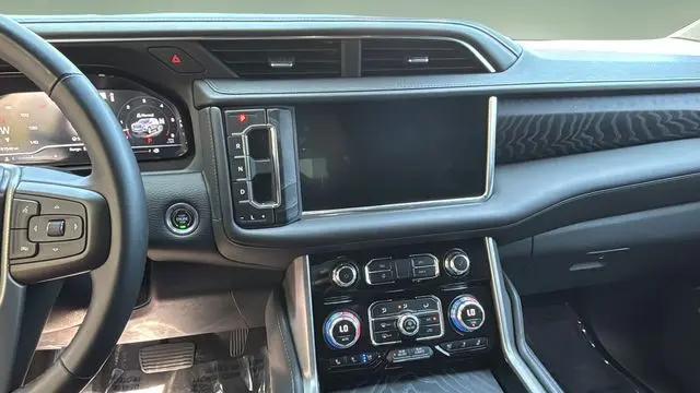 2023 GMC Yukon 4WD Denali