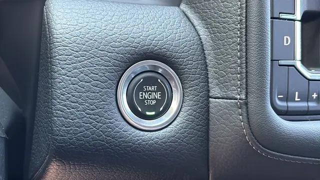 2023 GMC Yukon 4WD Denali