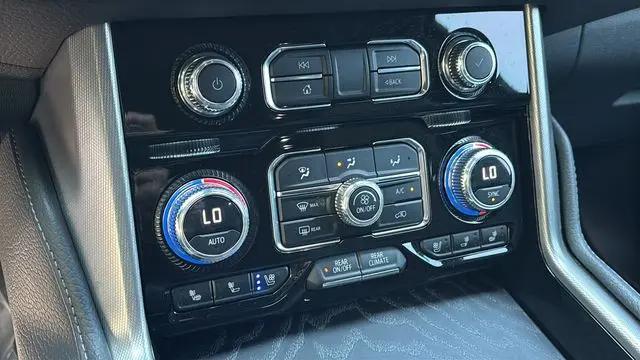 2023 GMC Yukon 4WD Denali