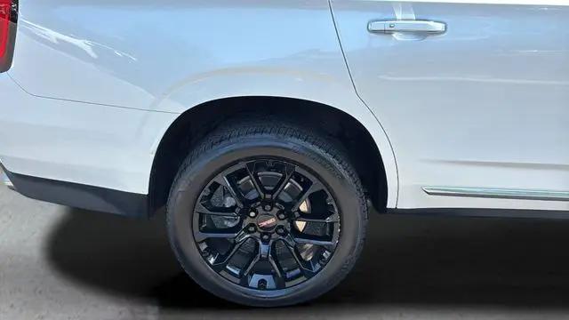 2023 GMC Yukon 4WD Denali