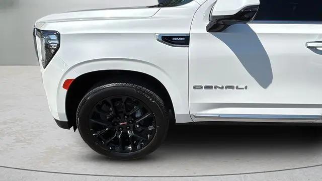 2023 GMC Yukon 4WD Denali