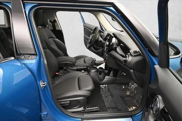 2024 MINI Hardtop Cooper S