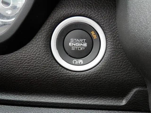 2022 Ram 1500 Tradesman Quad Cab 4x4 64 Box