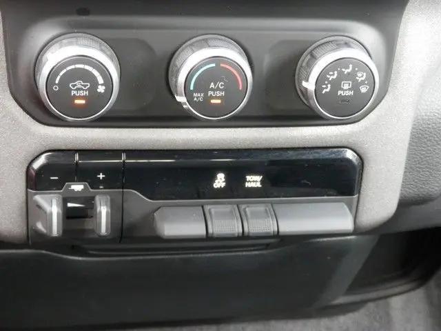 2022 Ram 1500 Tradesman Quad Cab 4x4 64 Box