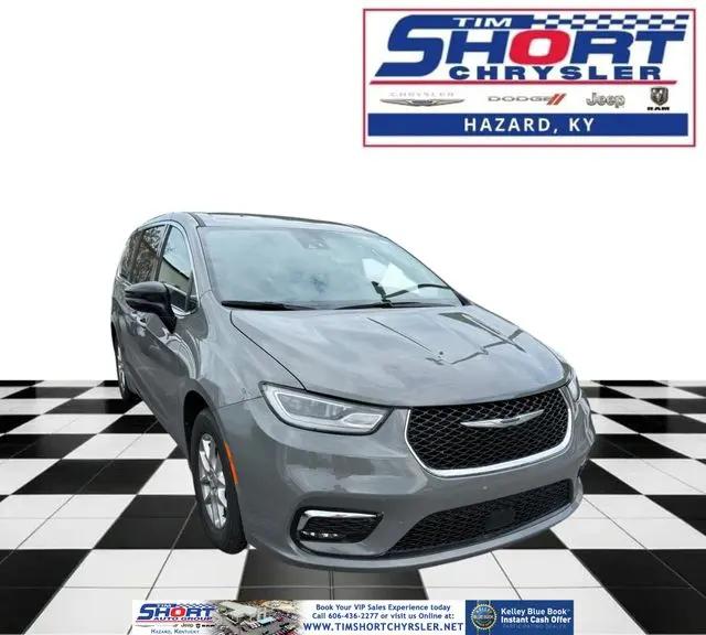 2025 Chrysler Pacifica Select for sale in Hazard, KY