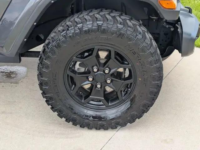 2021 Jeep Gladiator Sport