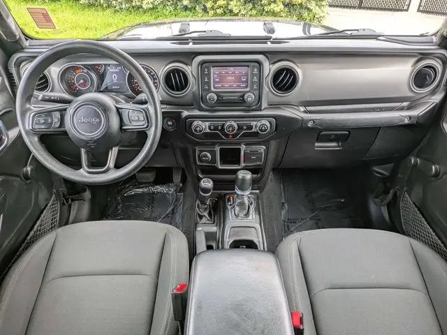 2021 Jeep Gladiator Sport