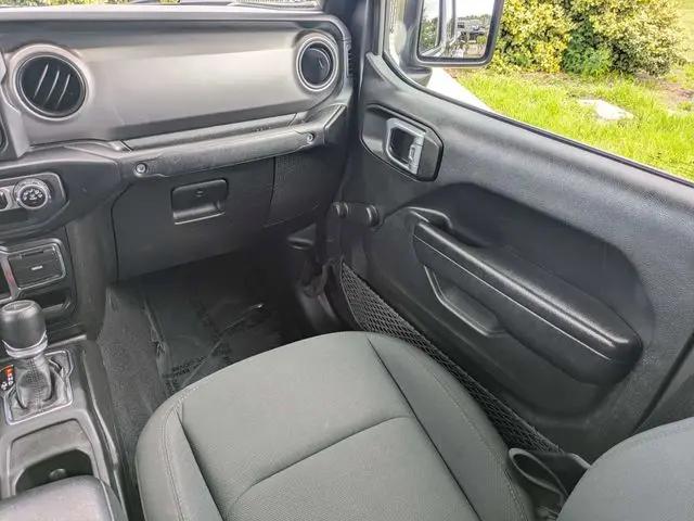 2021 Jeep Gladiator Sport