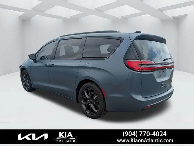 2024 Chrysler Pacifica Limited