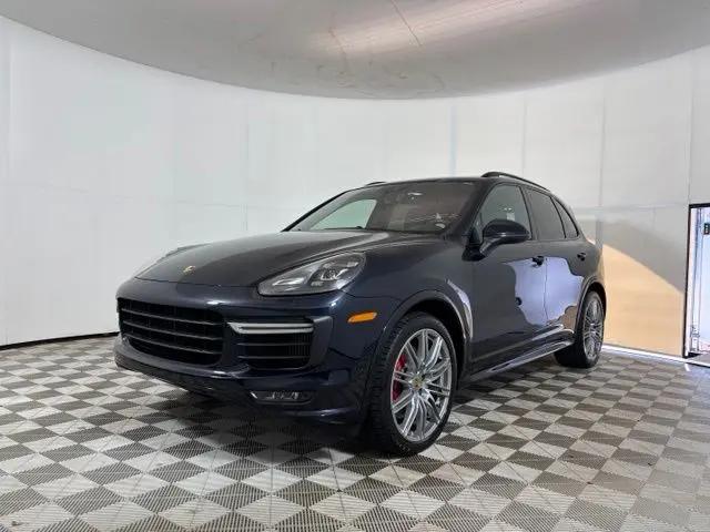 2016 Porsche Cayenne GTS