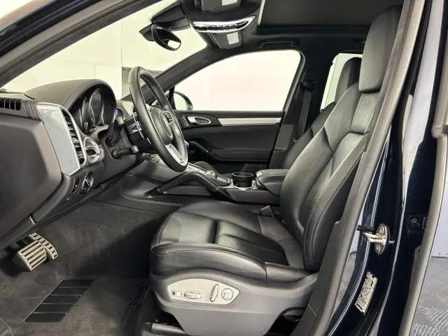 2016 Porsche Cayenne GTS