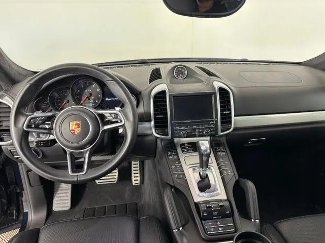 2016 Porsche Cayenne GTS
