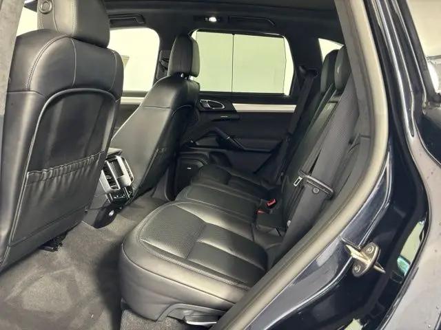 2016 Porsche Cayenne GTS