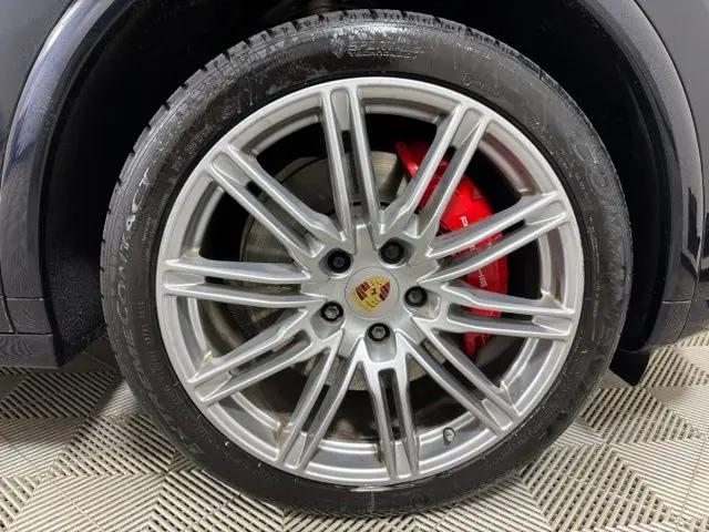 2016 Porsche Cayenne GTS
