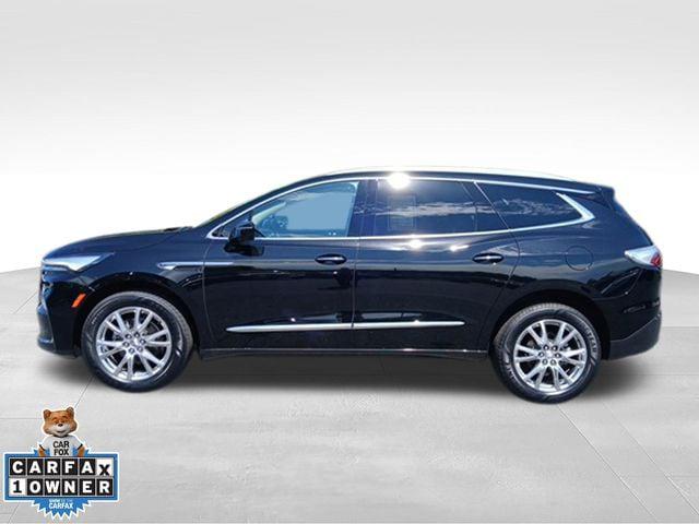 2023 Buick Enclave Essence AWD 2023 Buick Enclave Essence AWD