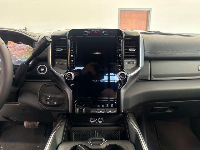 2026 Ram 2500 Laramie Crew Cab 4x4 64 Box