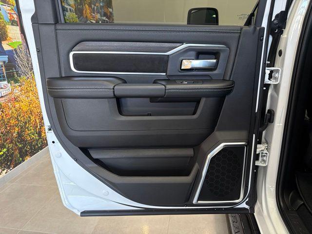 2026 Ram 2500 Laramie Crew Cab 4x4 64 Box