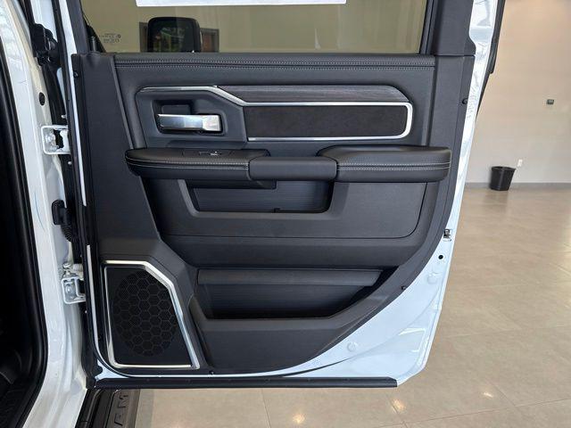 2026 Ram 2500 Laramie Crew Cab 4x4 64 Box
