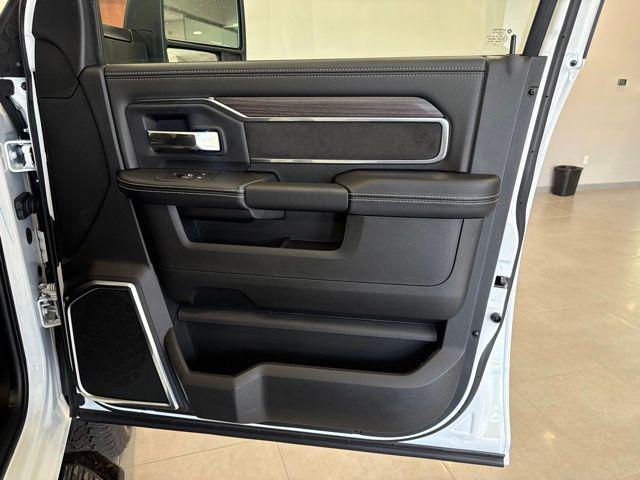 2026 Ram 2500 Laramie Crew Cab 4x4 64 Box