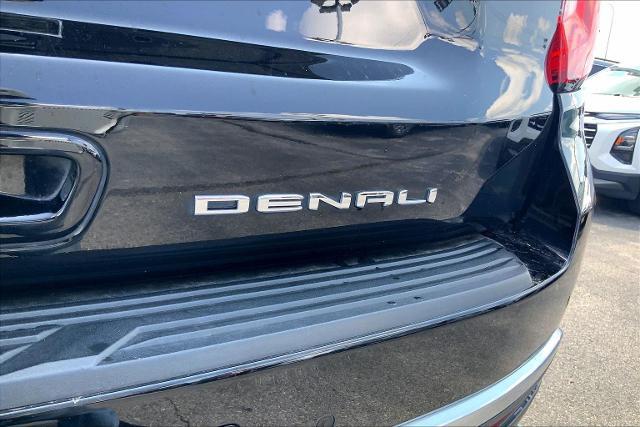 2022 GMC Yukon 4WD Denali