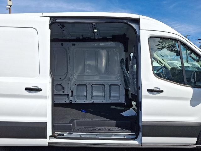 2026 Ford Transit Cargo Van T-250 148 Med Rf 9150 GVWR RWD