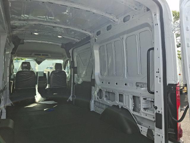 2026 Ford Transit Cargo Van T-250 148 Med Rf 9150 GVWR RWD