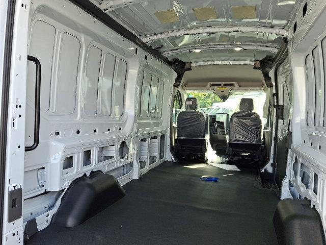 2026 Ford Transit Cargo Van T-250 148 Med Rf 9150 GVWR RWD