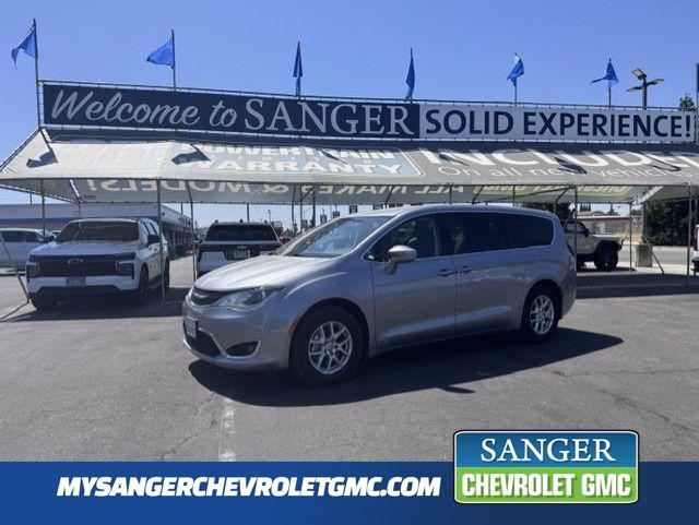 2020 Chrysler Pacifica Touring for sale in Sanger, CA