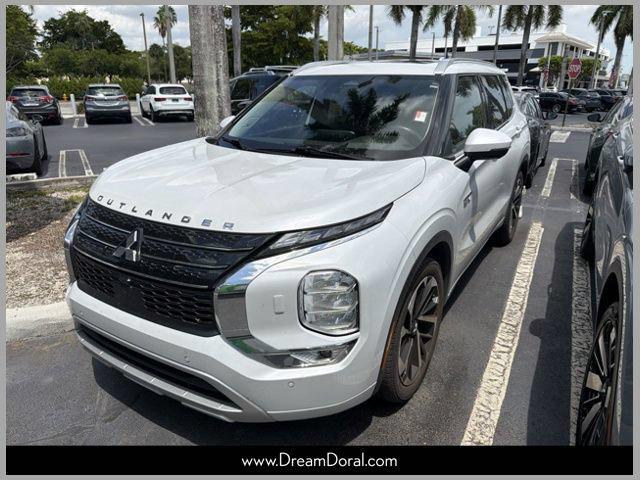 2023 Mitsubishi Outlander PHEV SEL S-AWC for sale in Doral, FL