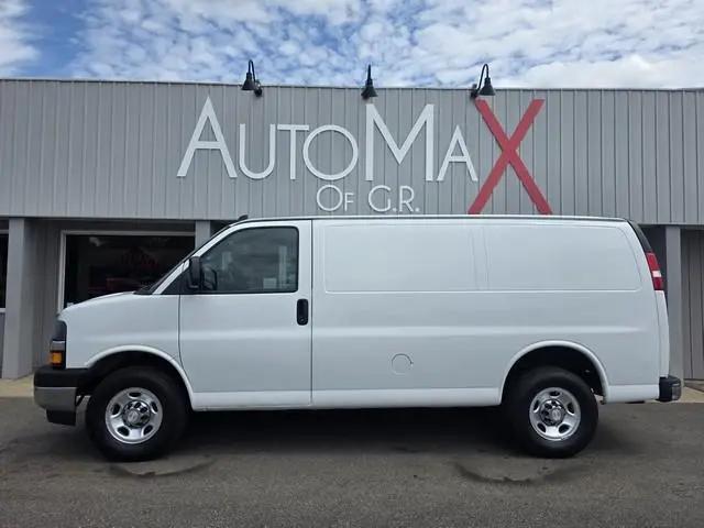 2017 Chevrolet Express Work Van for sale in Comstock Park, MI