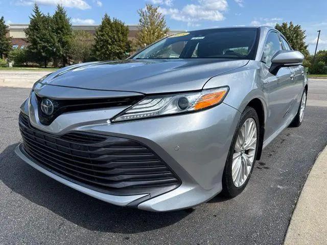 2018 Toyota Camry XLE for sale in Dexter, MI