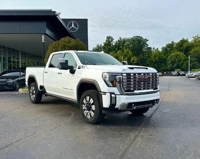2024 GMC Sierra 2500HD 4WD Crew Cab Standard Bed Denali for sale near West Chester Township, OH