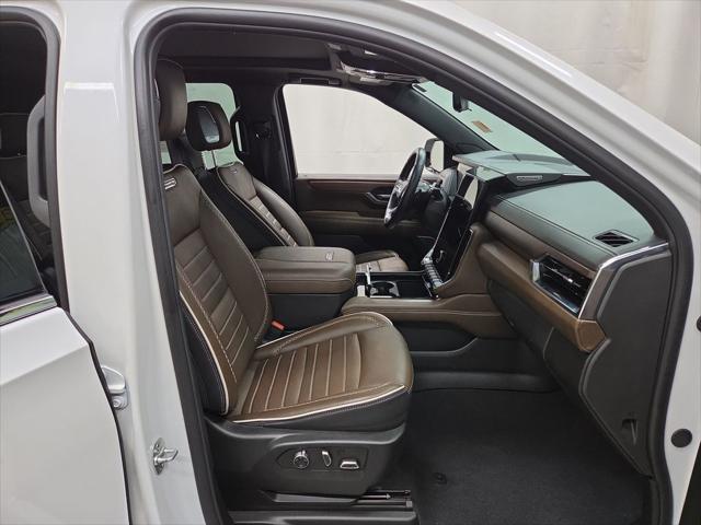 2025 GMC Yukon XL 4WD Denali Ultimate