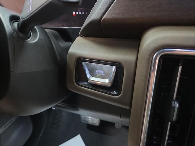 2025 GMC Yukon XL 4WD Denali Ultimate