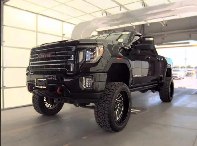 2022 GMC Sierra 2500HD 4WD Crew Cab Standard Bed AT4 for sale in Clinton Township, MI