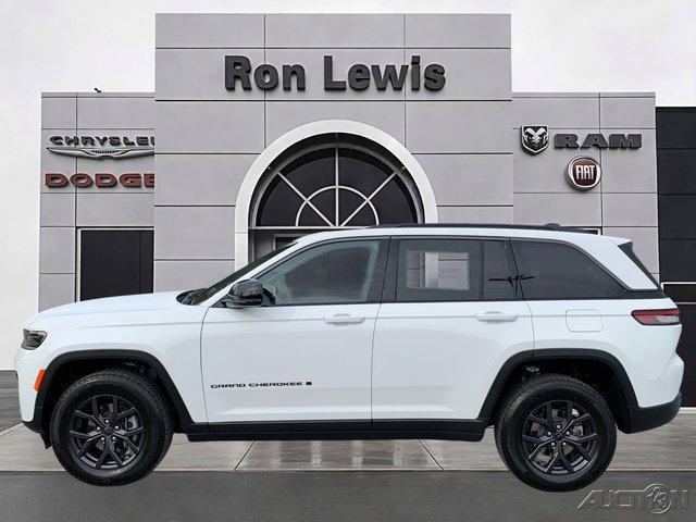 2027 Jeep Grand Cherokee GRAND CHEROKEE LAREDO ALTITUDE 4X4